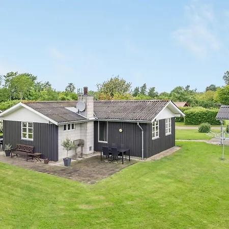 Prázdninový dům Jaike - 350m From The Sea By Interhome Tranekær